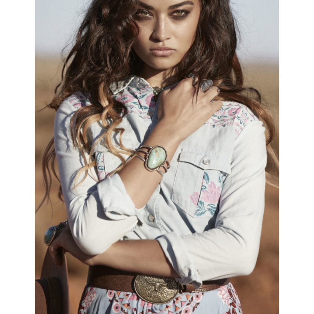 Pandora Denim Shirt Jean Jacket Chambray Blouse Spell Designs XS Buttondown